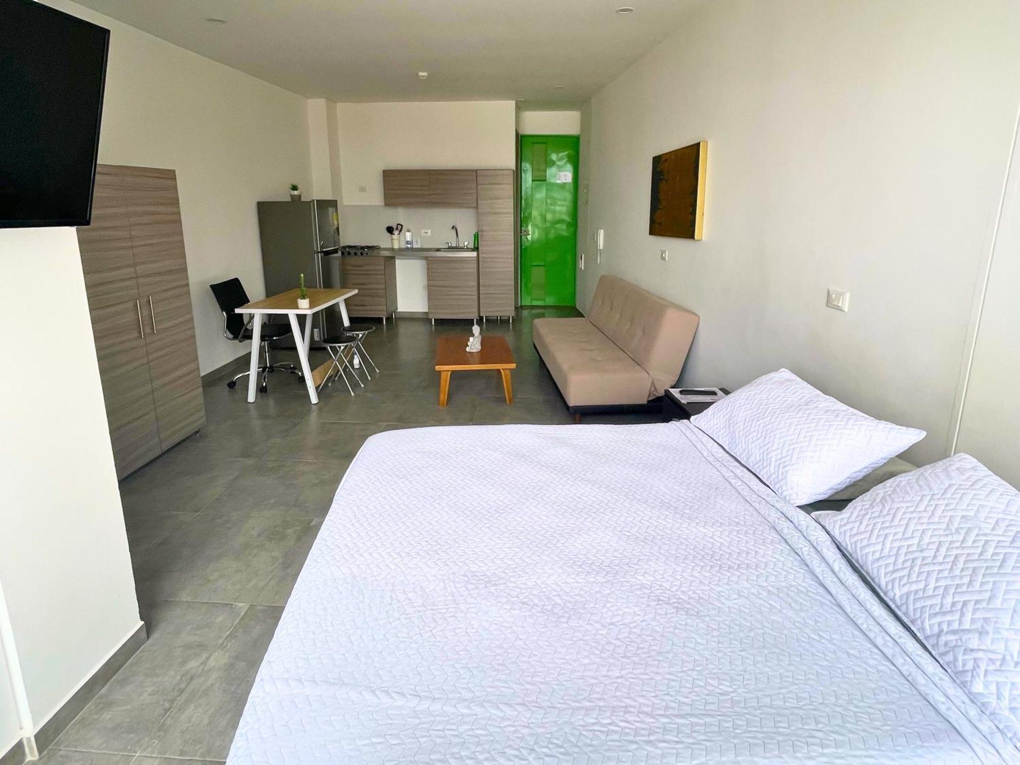 Soho Luxury Suites Armenia  Bagian luar foto